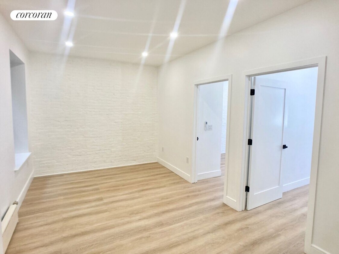 Foto principal - 345 Bedford Ave