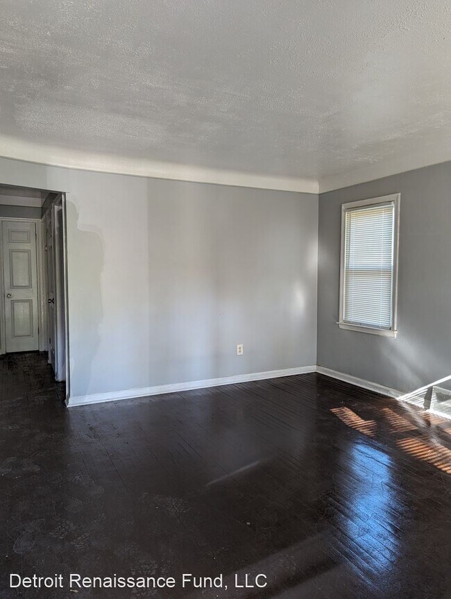Foto del edificio - 3 br, 1 bath House - 19469 Warwick St