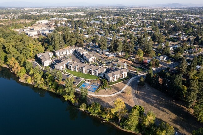 The Banks | Exterior - The Banks