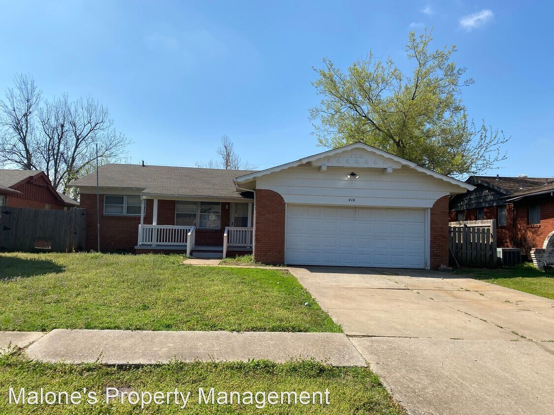 Primary Photo - 3 br, 1.5 bath House - 410 W Douglas