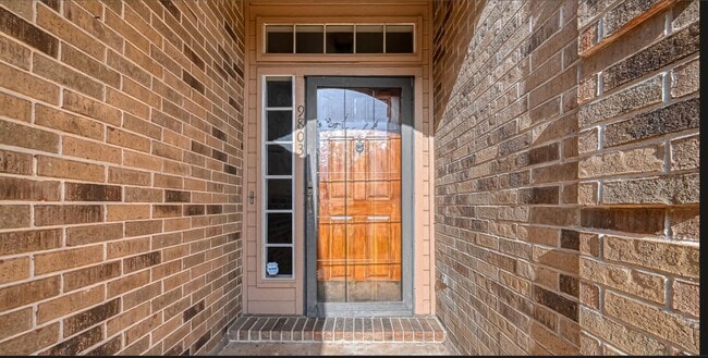 Building Photo - 9803 Knights Dr