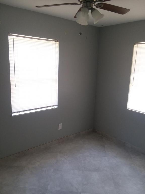 Foto del edificio - 1373 Woodbine St