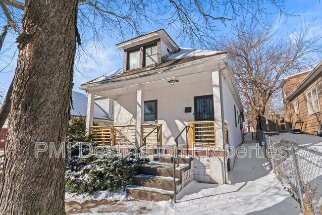 Building Photo - 260 S Ferree St