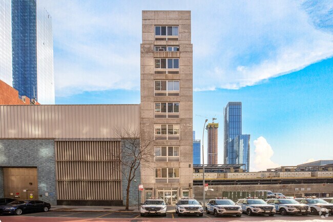 Foto del edificio - 534 W 42nd St