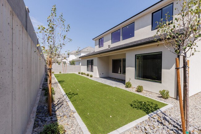 Foto del edificio - 2926 Naboo Ln
