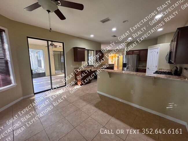 Foto del edificio - 16282 SW 15th Ct