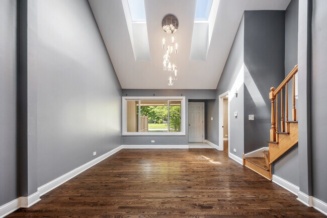 Foto del edificio - 713 Acadia Ct