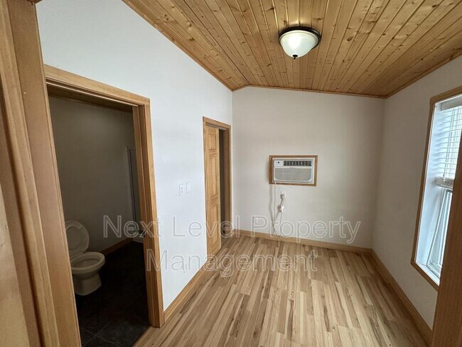 Foto del edificio - 330 Windsong Way