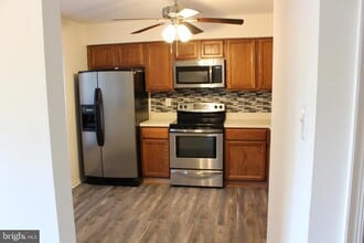 Building Photo - 11724 Lone Tree Ct