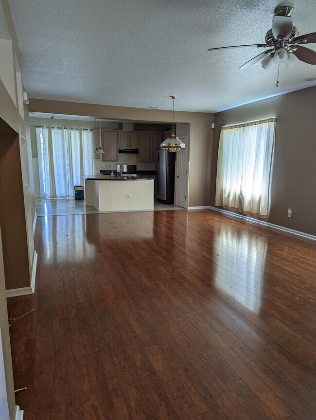 Foto del edificio - 3797 Mt Carmel Ln