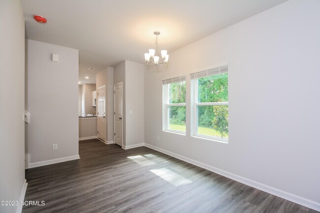 Building Photo - 809 Coosaw Pl