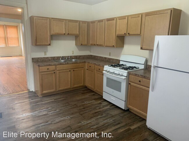 Building Photo - 3 br, 1 bath House - 608 S. Queen Street