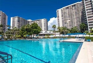 Building Photo - 600 Three Islands Boulevard