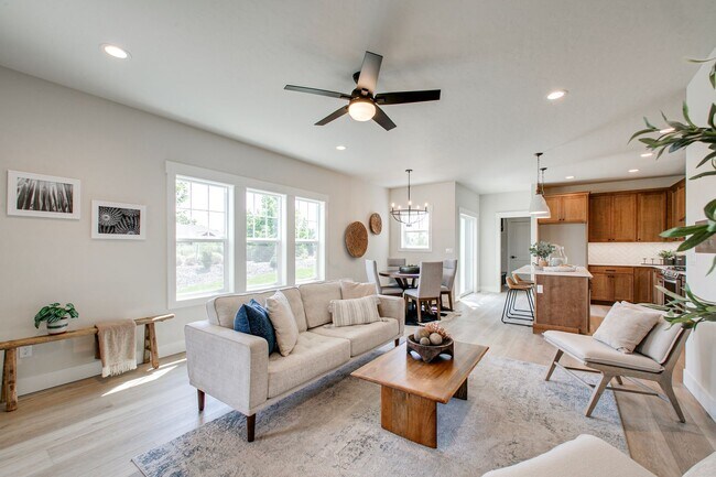 Foto del edificio - Sophisticated Luxury Townhome in the Heart...