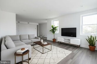 Building Photo - 274 N 58th St