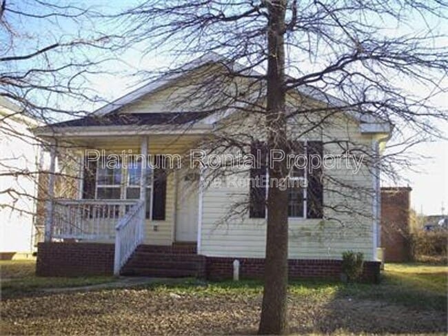 Building Photo - 22 Weyman Ave SW