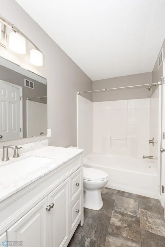 Building Photo - 715 49th St S