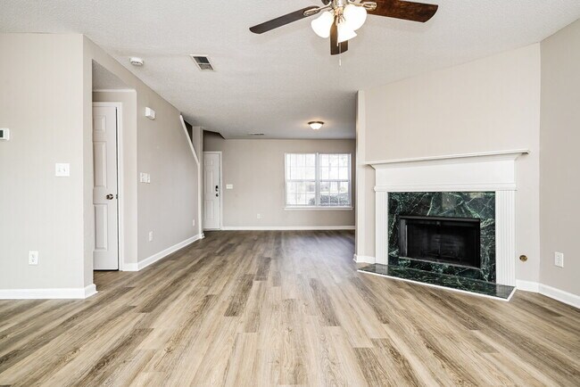 Building Photo - 1119 St Phillips Ct