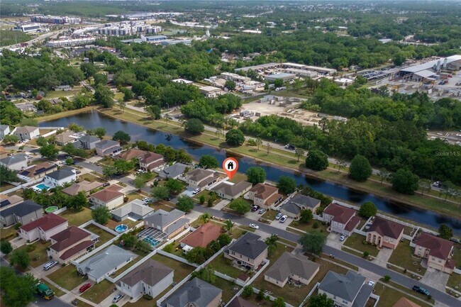 Foto del edificio - 502 Woodland Creek Blvd