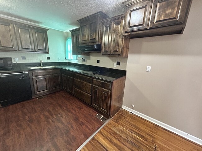 Foto del edificio - 323 N 19th St