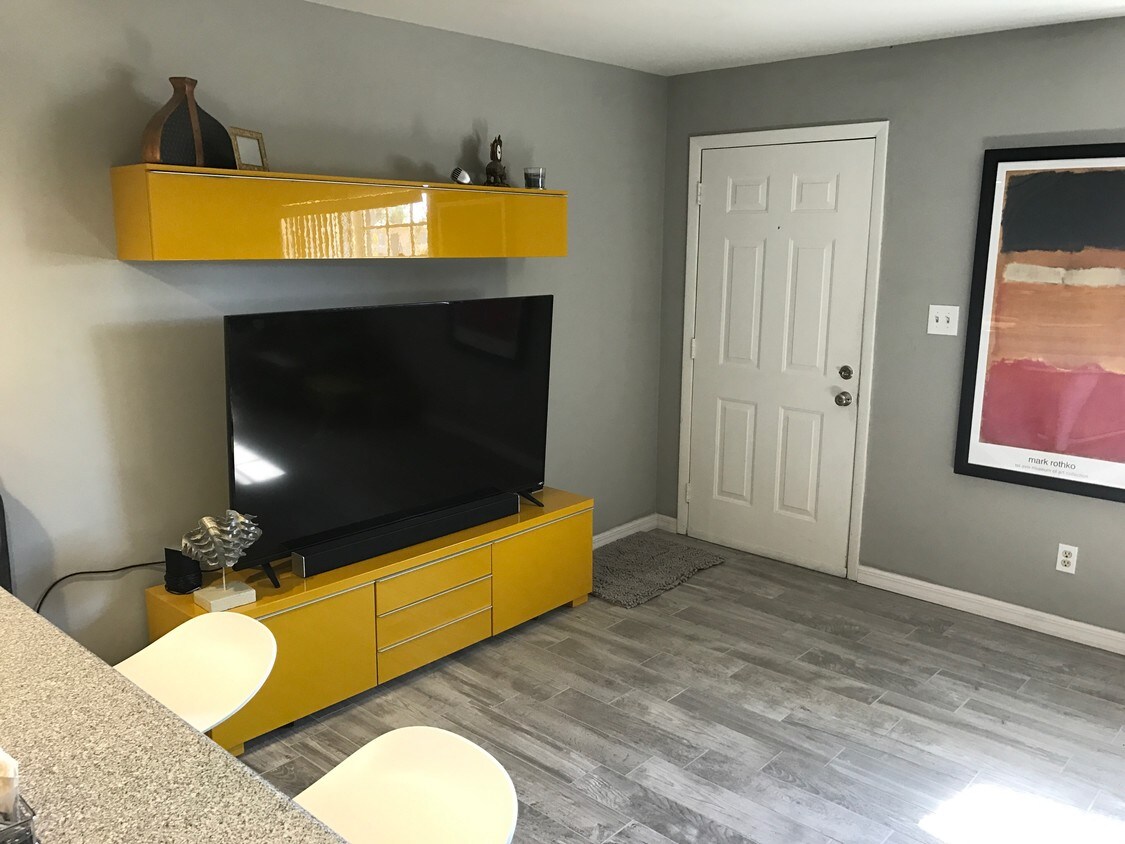 Foto principal - 4209 W North A St