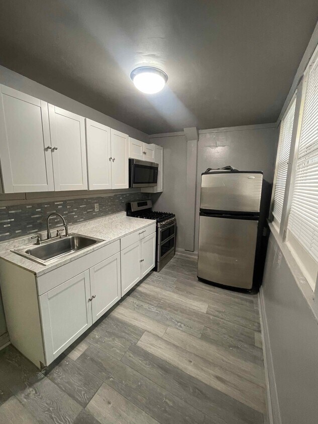 Foto principal - 2514 E Madison St