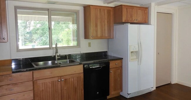 Foto del edificio - 9830 Yawkey St