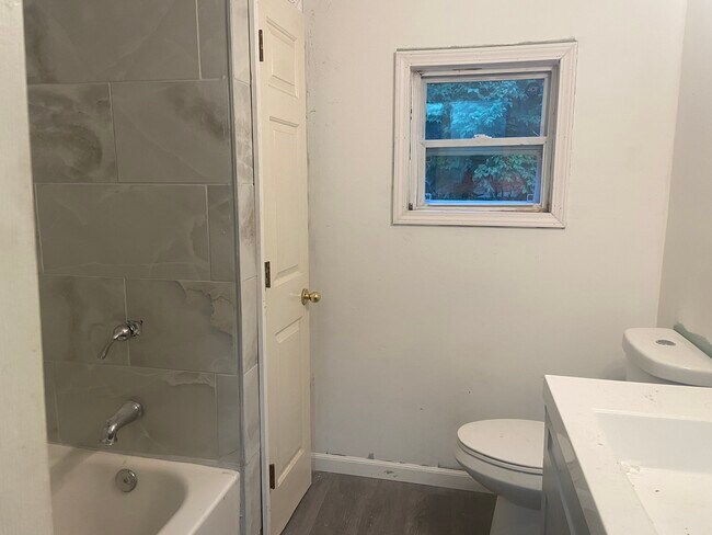 Foto del edificio - 883 Carter St