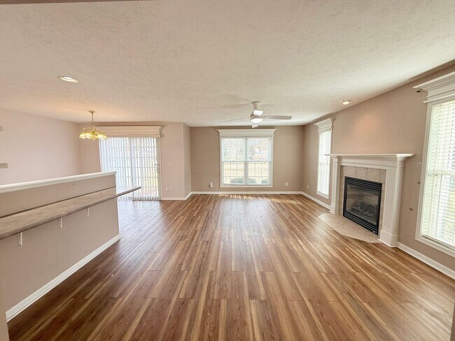 Foto del edificio - Incredible 3 bed, 3.5 bath with EV Charging Port!