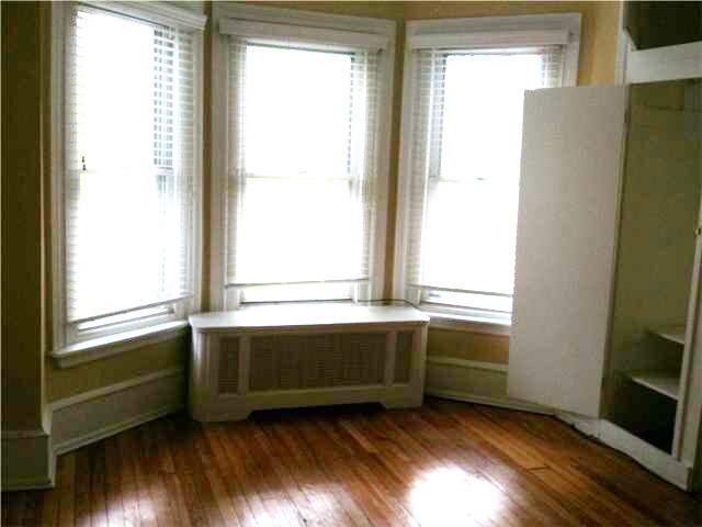 Foto del edificio - 4831 Ridge Ave