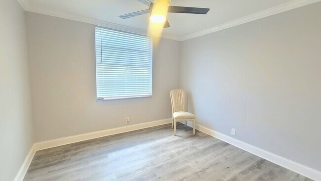 Foto del edificio - 17 Willowbrook Ln