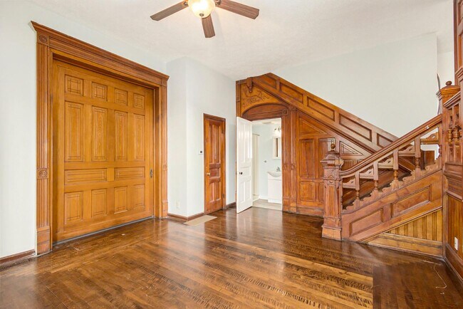 Foto del edificio - 603 Wealthy St SE