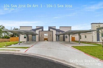 Building Photo - 104 San Jose Dr