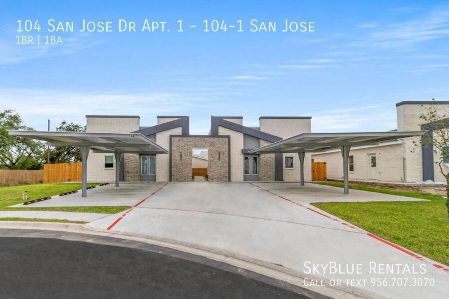 Primary Photo - 104 San Jose Dr