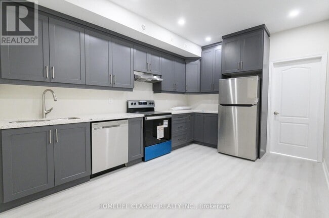 Building Photo - 2915 Bur Oak Ave