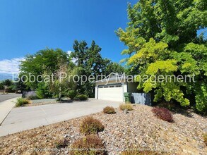 Building Photo - 1740 Cedarwood Dr