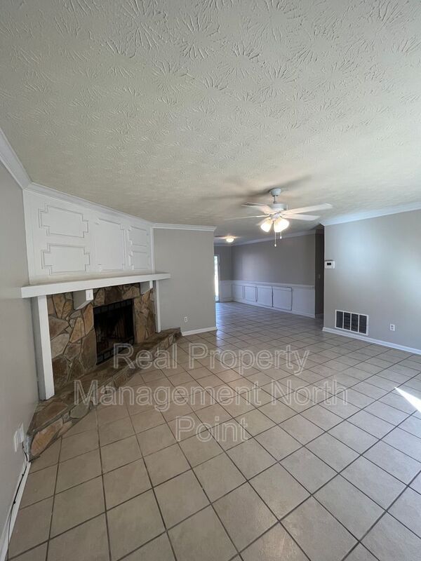 Foto del edificio - 2081 Walden Park Pl