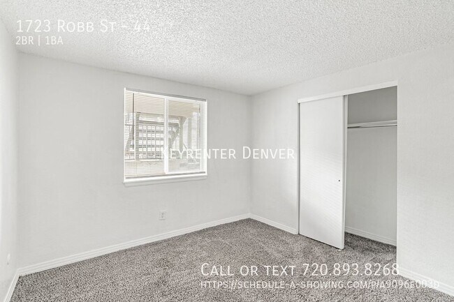 Foto del edificio - Charming Garden-Level Condo in Prime Location
