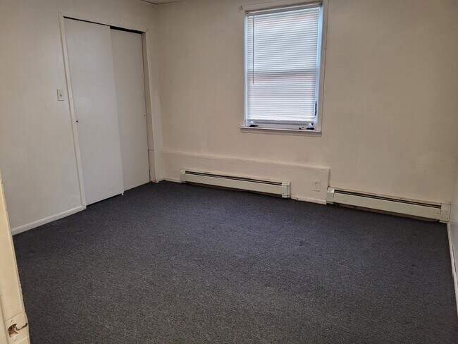 Building Photo - 1200 S Wood Ave