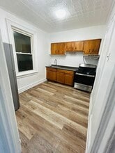 Building Photo - 2029 Ryer Ave