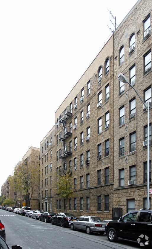 Building Photo - Harmor Apartments