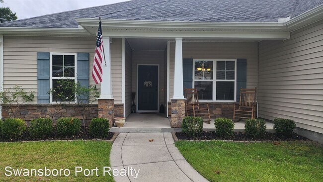 Foto del edificio - 3 br, 2 bath House - 121 Katrina St.