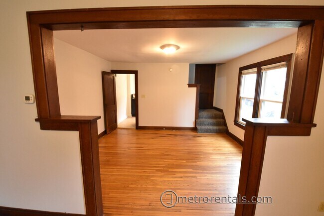 Foto del edificio - 238-240 W Pacemont Road