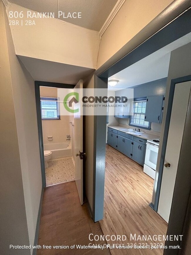 Building Photo - 806 Rankin Place - C/Concordmgmt.com 336-2...