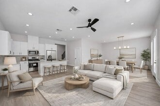 Building Photo - 8306 Comal St