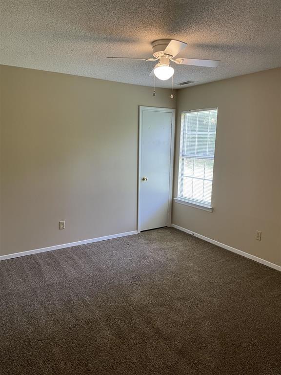 Building Photo - 2219 Birken Dr