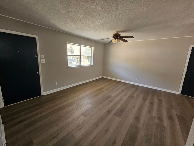 Building Photo - 233 Brighton Rd