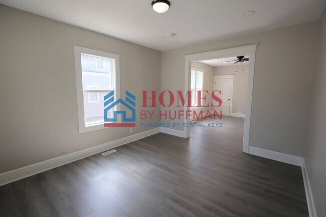 Foto del edificio - Two Bedroom House | Off Street Parking