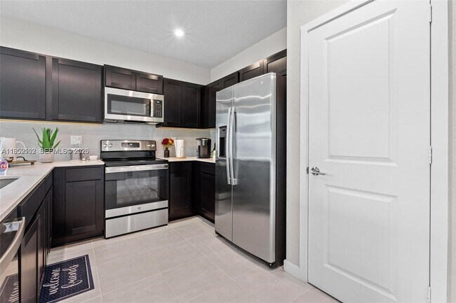 Foto del edificio - 436 10th Ct