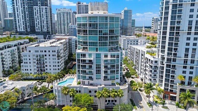 Foto del edificio - 111 SE 8th Ave